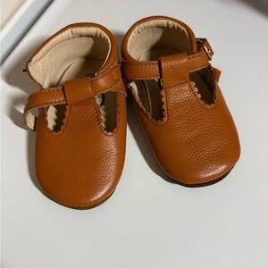 Little Love Bug brown T Bar shoe size 5